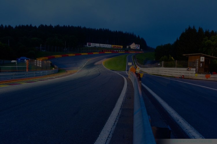 2014funcup25h-166_dark