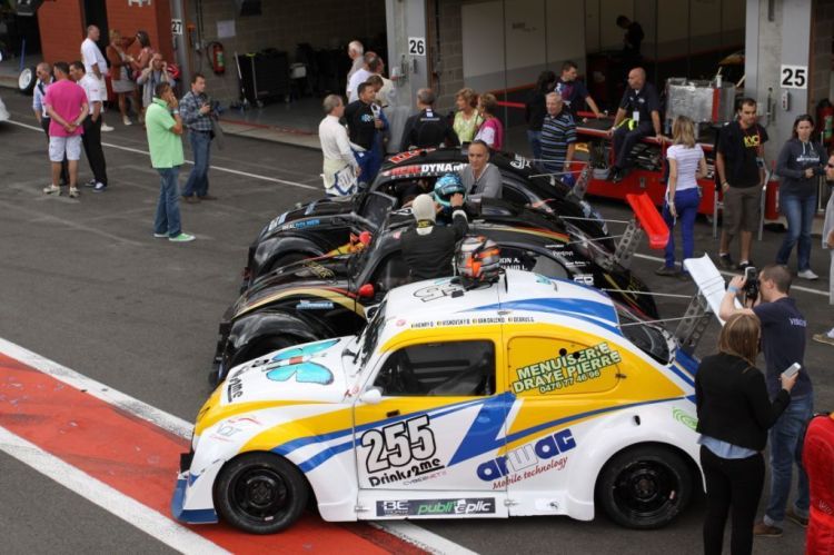 2012funcup25h (3)